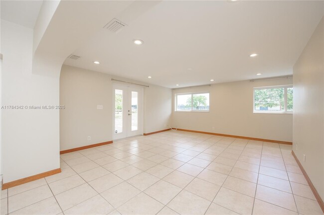 Building Photo - 24595 SW 147th Ave