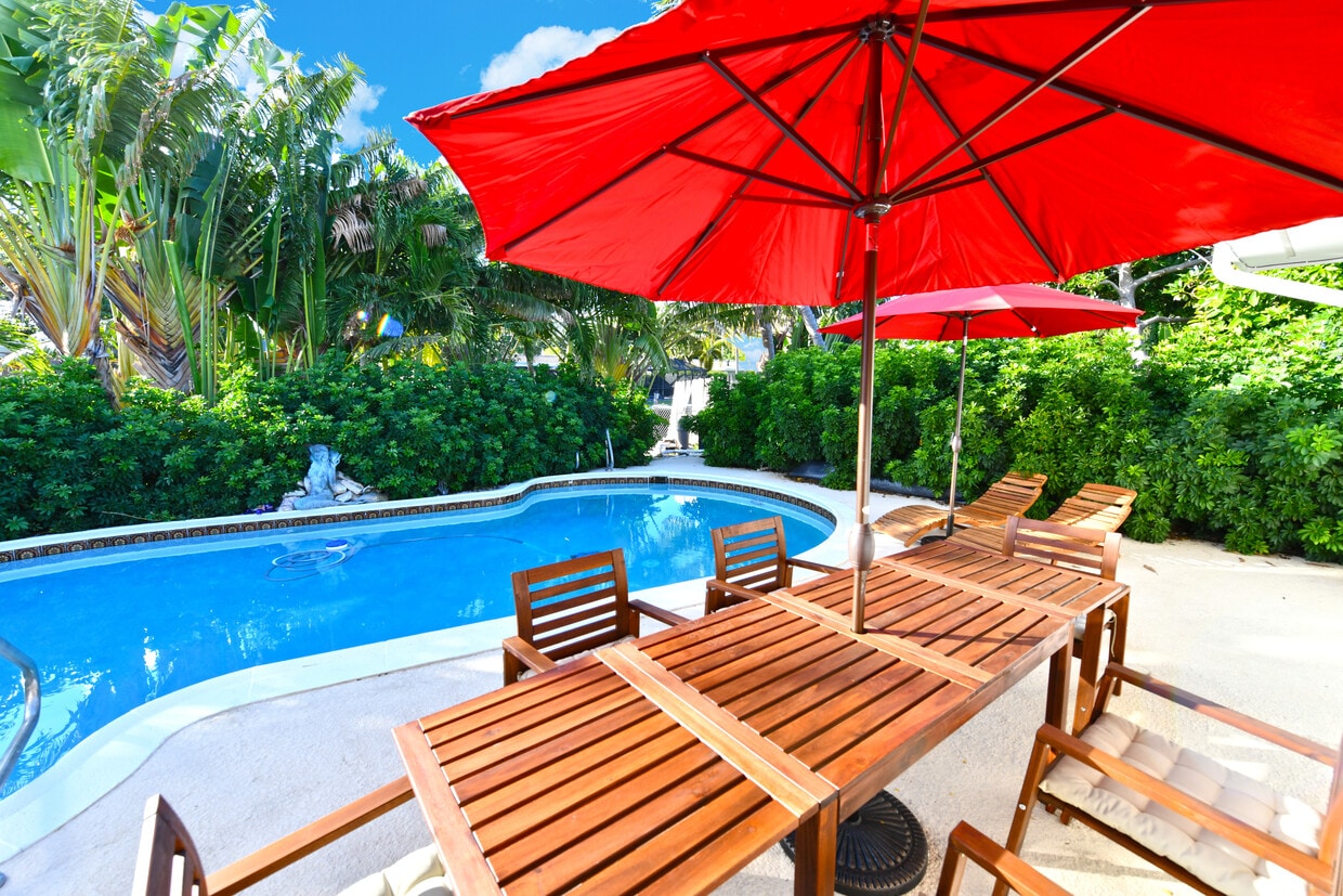 PR 04 Apartments in Oakland Park, FL