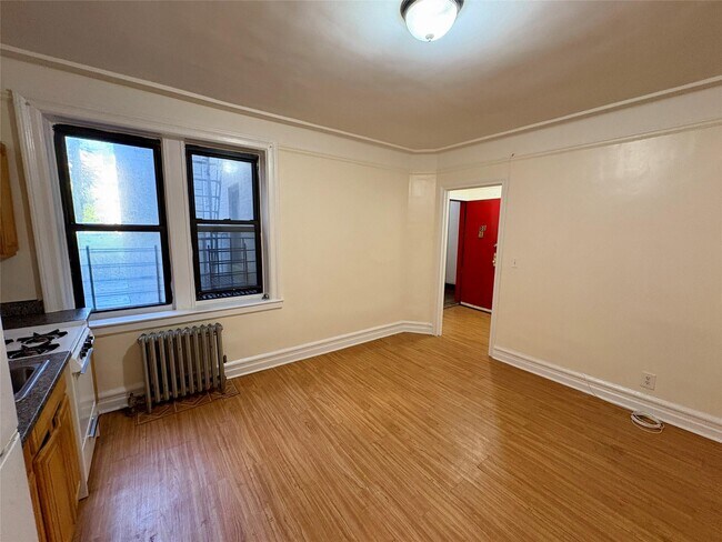 Foto del edificio - 86 Hamilton Ave