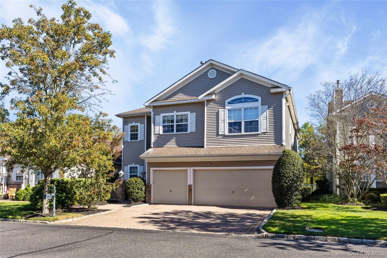 Primary Photo - 169 Hamlet Dr