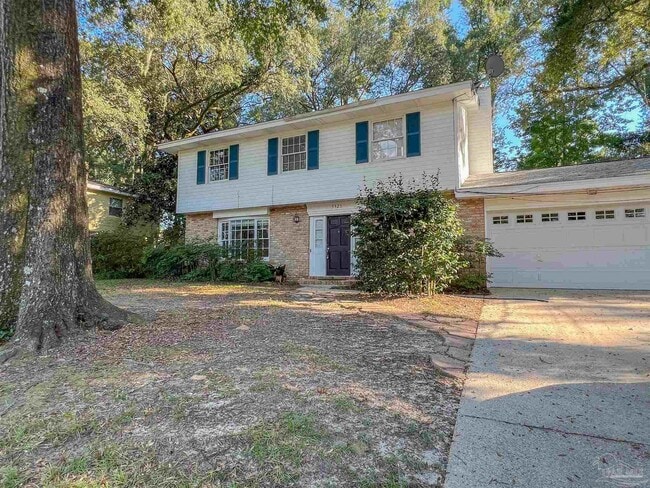 Foto del edificio - 5325 Lakewood Dr