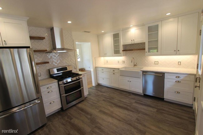 Foto del edificio - 4 br, 2 bath House - 234 San Rafael Ave