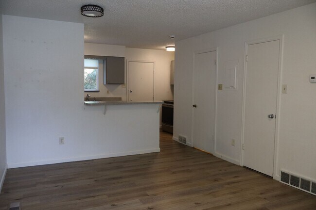 Foto del edificio - 1604 N 4th St