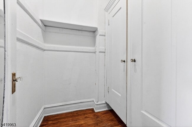 Foto del edificio - 150 Belvidere Ave