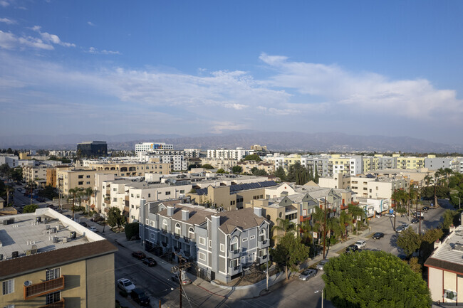 Aerial Photo - 5004 Bakman Ave