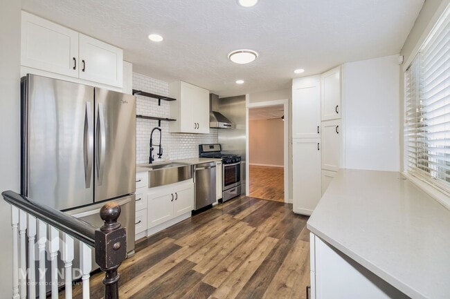 Foto del edificio - 381 Marquette Dr