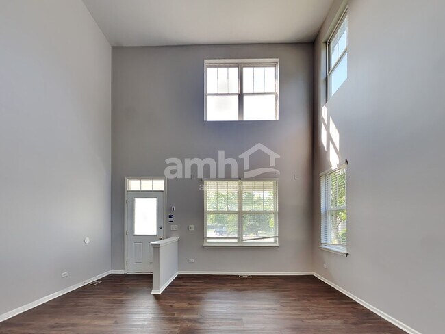 Building Photo - 1575 Arlington St