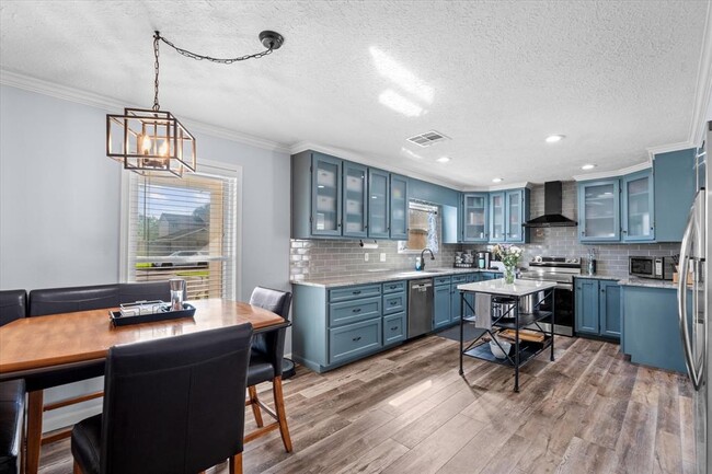 Foto del edificio - 417 Cottonwood Dr