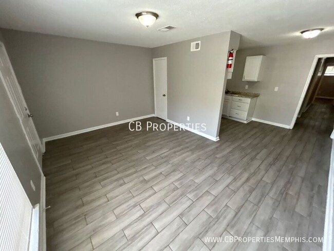 Building Photo - 3109 Radford Rd