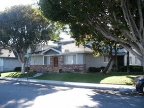 Building Photo - 2605 Anchor Ave