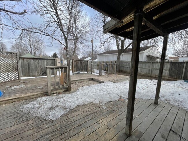 Foto del edificio - For Rent: Cozy 2 Bedroom, 1 Bath Home with a Beautiful Backyard