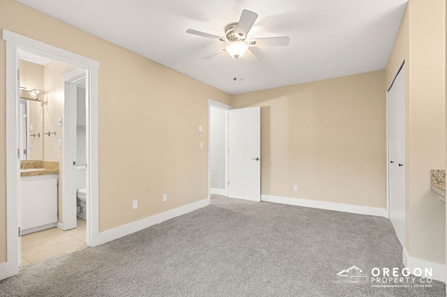 Building Photo - 6801 SW Terri Ct