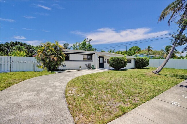 Foto del edificio - 9910 Bahama Dr