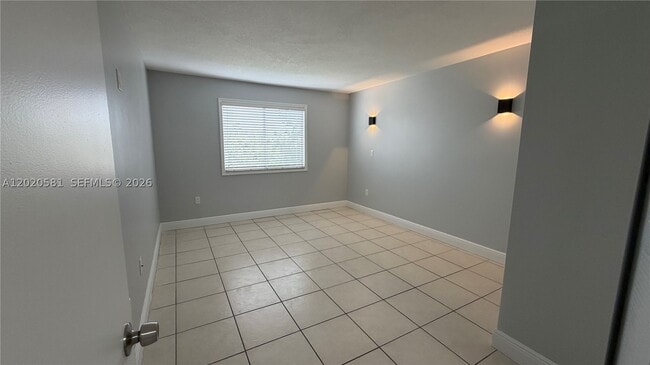 Foto del edificio - 15221 SW 80th St