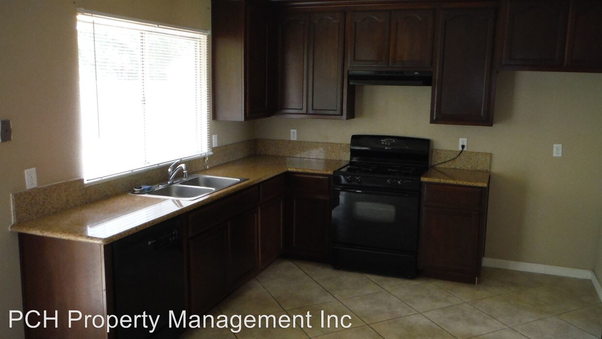Foto del edificio - 7845 Deerglen Way