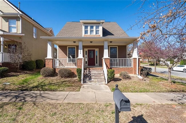 Building Photo - Room in House on Integrity Oaks Dr