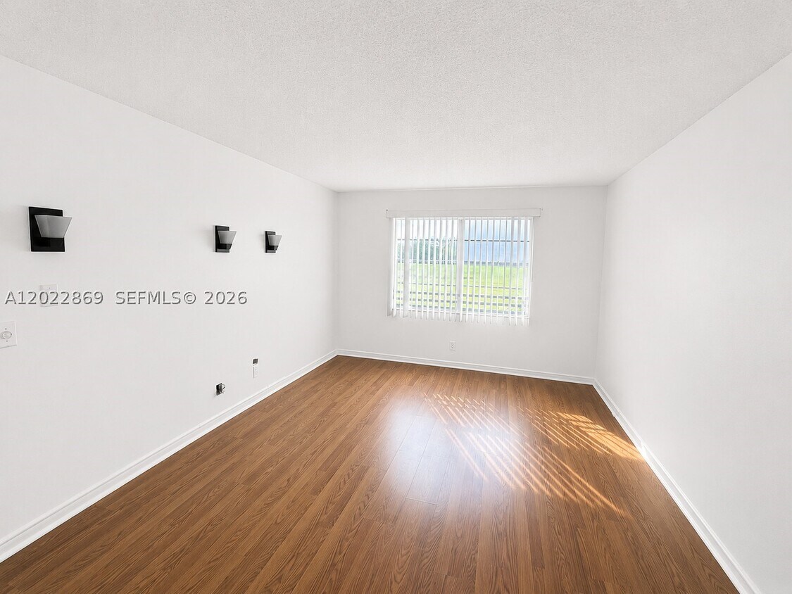 Foto del edificio - 1200 SW 125th Ave