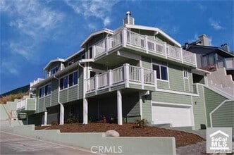 Building Photo - 34075 Silver Lantern St