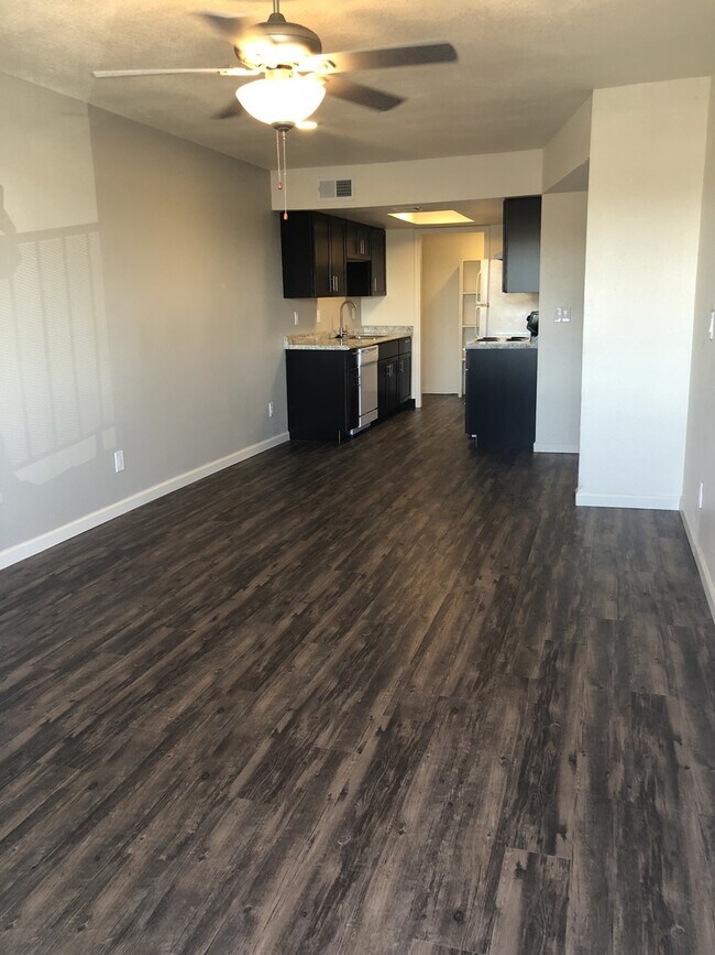 Interior Photo - The Davenport
