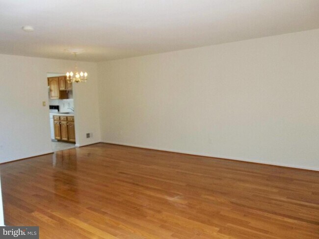 Foto del edificio - 8819 Winding Hollow Way