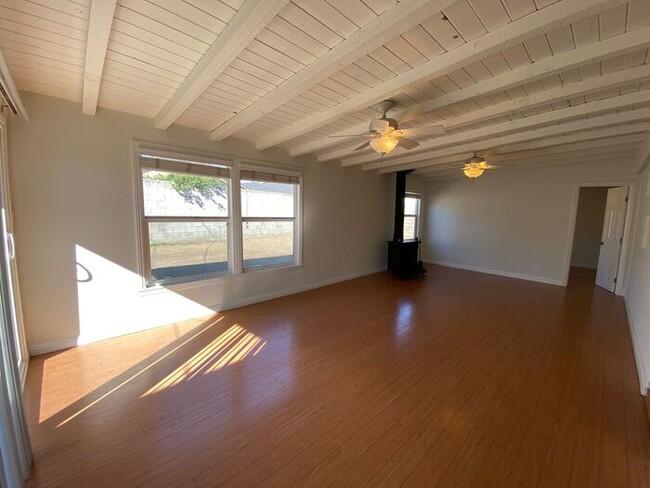 Building Photo - 13123 Silverbow Ave