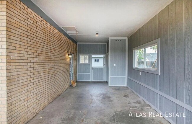 Building Photo - 7201 W Ellsworth Ave