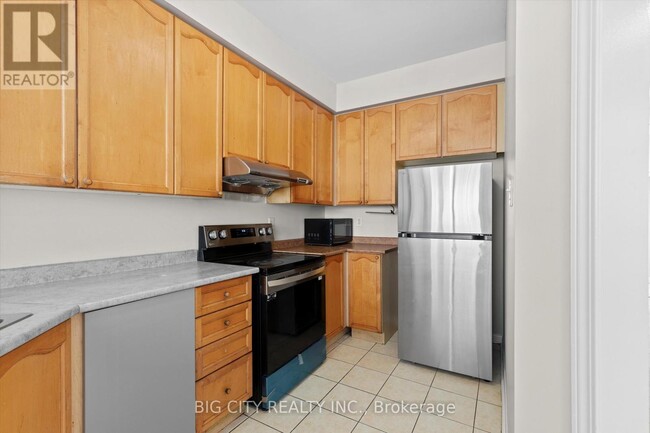 Building Photo - 1419 Weir Chase