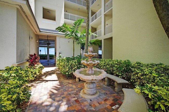 Foto del edificio - 275 NW Flagler Ave