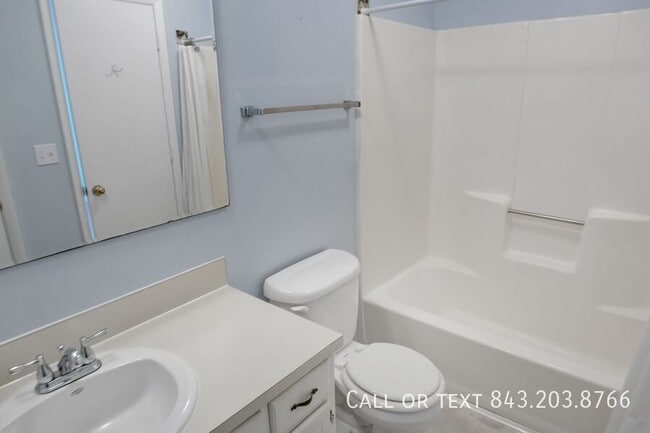 Building Photo - 1140 Hidden Cove Dr