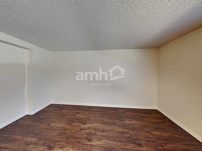 Building Photo - 1243 Spring Creek Court