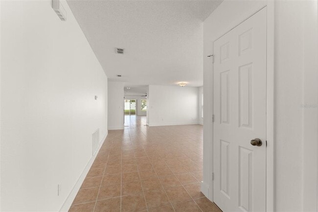 Foto del edificio - 13050 Prairie Meadows Dr