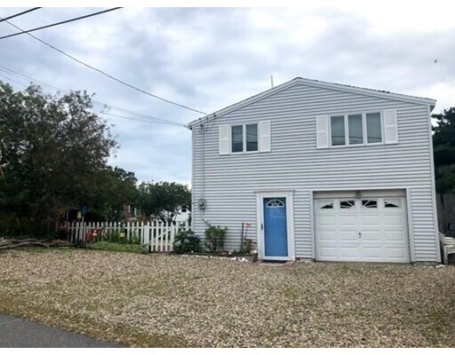 Primary Photo - 11 Exeter Way