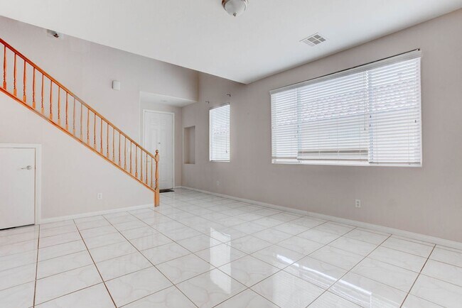 Building Photo - 8473 Barossa Ct