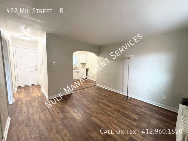 Building Photo - 422 Mill St