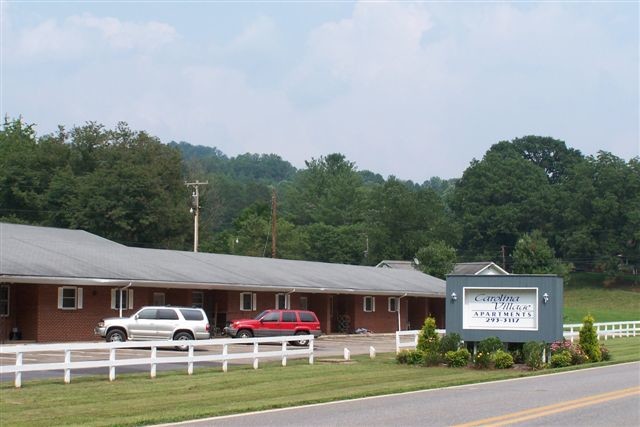 Foto principal - 4595 Old Cullowhee Rd