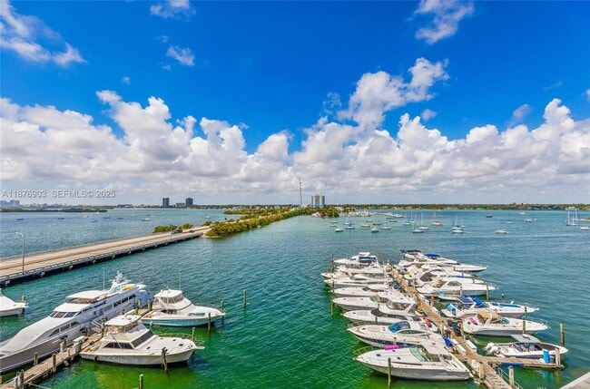 Building Photo - 7904 West Dr