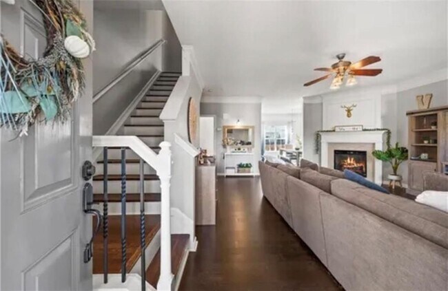 Foto del edificio - 615 Market Pl Ln