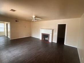 Building Photo - 1920 N 11th Ave