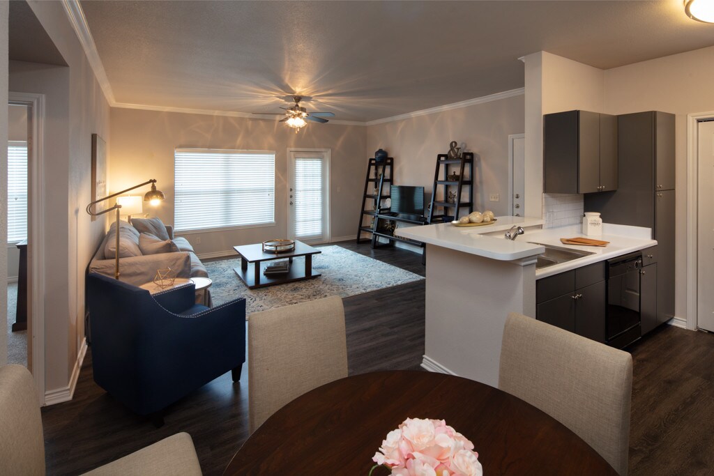 Chadwick Apartments Roanoke, TX