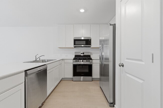 Foto del edificio - 1603 Golden Iris Dr