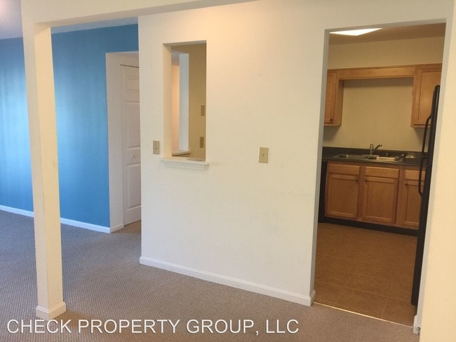 Building Photo - 2 br, 2 bath House - 707 La Fontenay Ct