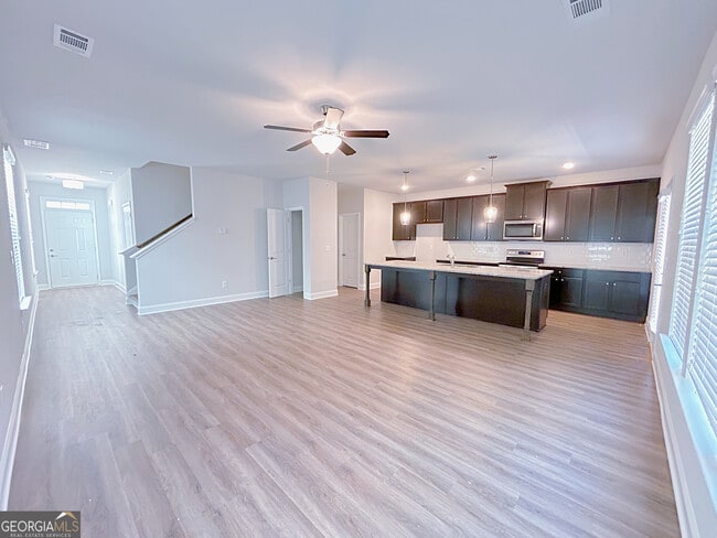 Building Photo - 2574 Mls Cmn Dr