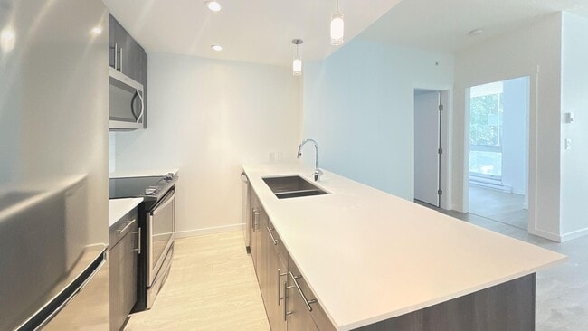 Building Photo - Santa Fe - 205