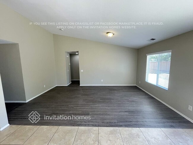 Building Photo - 25375 Mountain Springs St