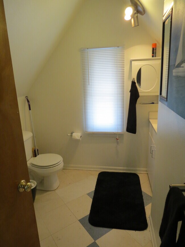 Foto del edificio - 1203 E Brady St