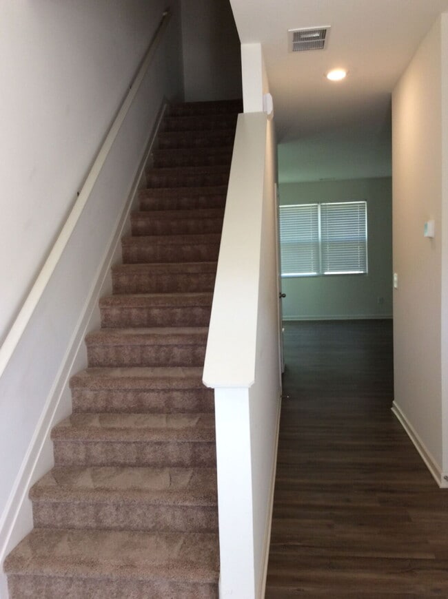 Building Photo - 3075 Tarian Way