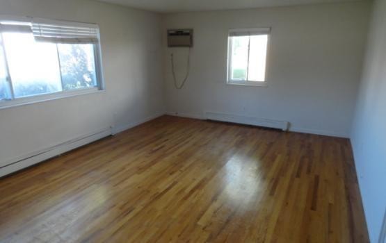 Foto del edificio - 38550 Meadowdale St