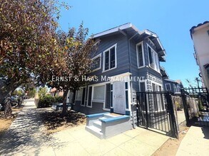 Building Photo - 944 Maine Ave