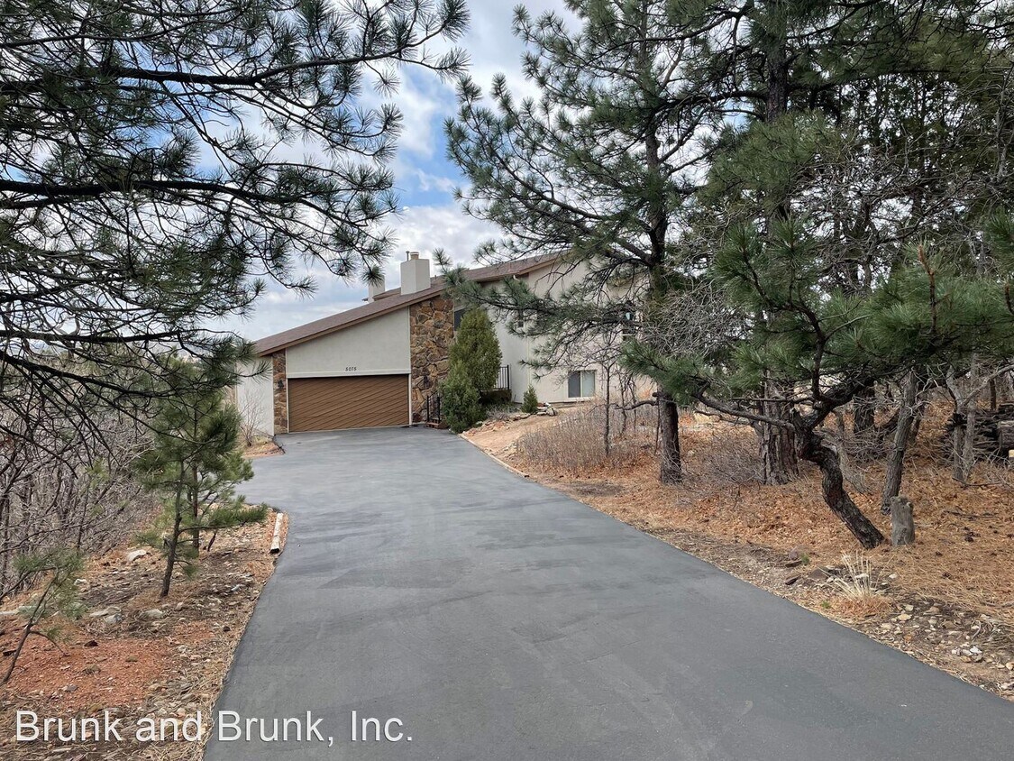 Primary Photo - 3 br, 2.5 bath House - 5075 Cliff Point Ci...