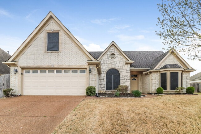 Building Photo - 1531 Carlton Ridge Dr